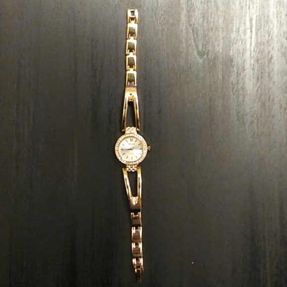 Rose Gold fashion Watch - Picture 4 of 5